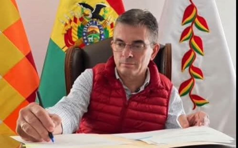 Presidente Paz promulga ley para beneficiar a 17.500 familias del área rural