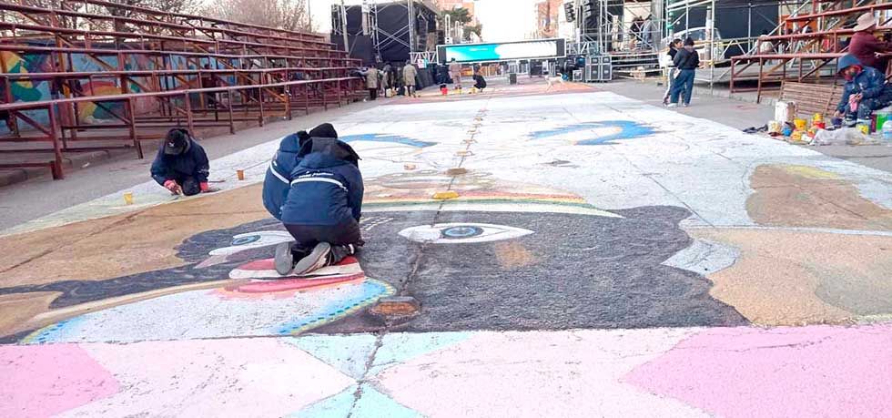 Potosí vive la fiesta de Ch'utillos con más de 65.000 danzarines