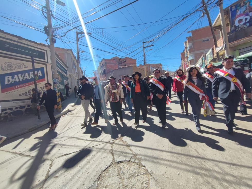 Gobernador destaca presencia de  los municipios en la fiesta grande de Potosi