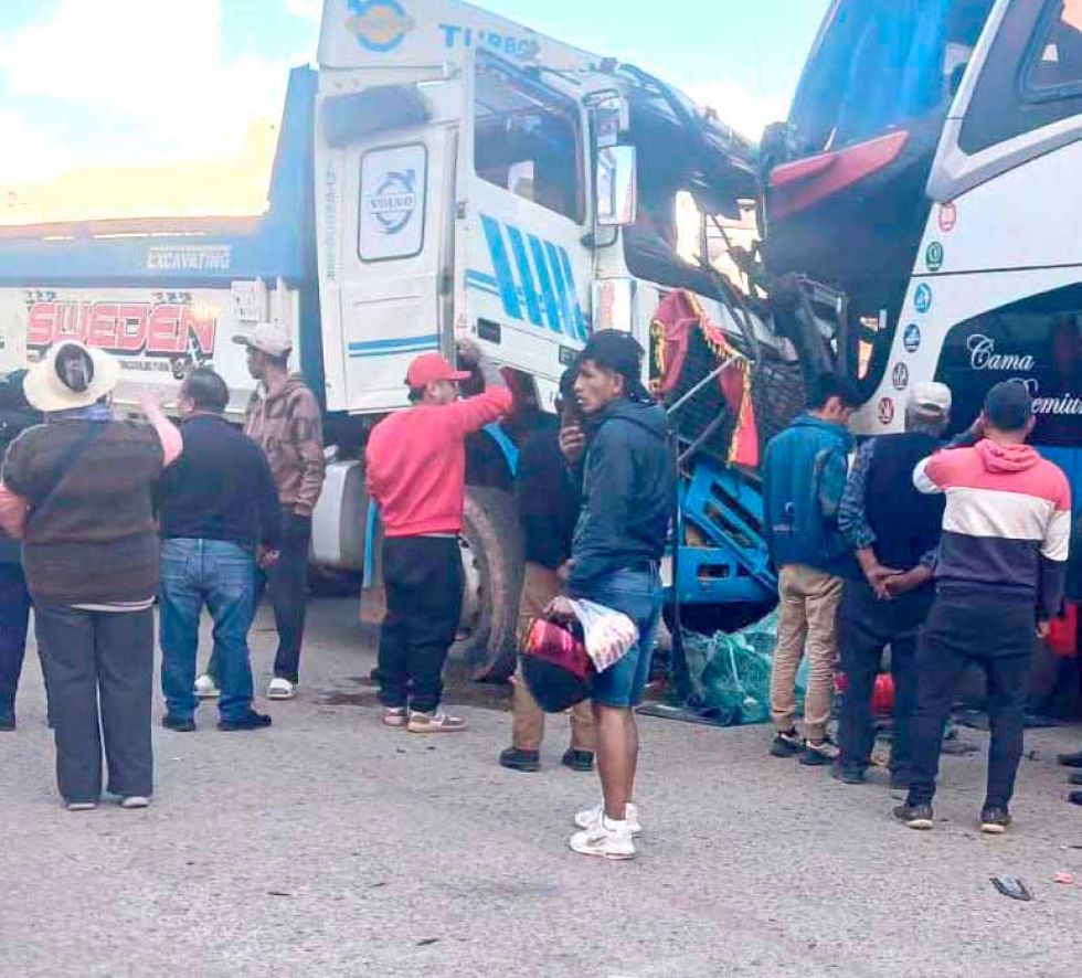 Hombre resulta herido tras  quedar atrapado en accidente
