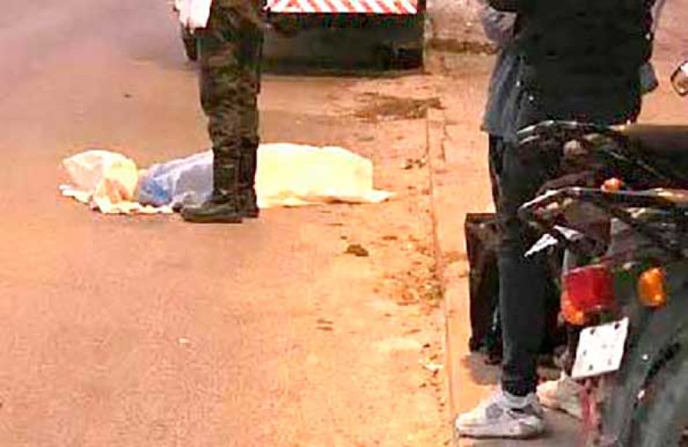 Joven muere atropellado y  otros pasan sobre su cuerpo 