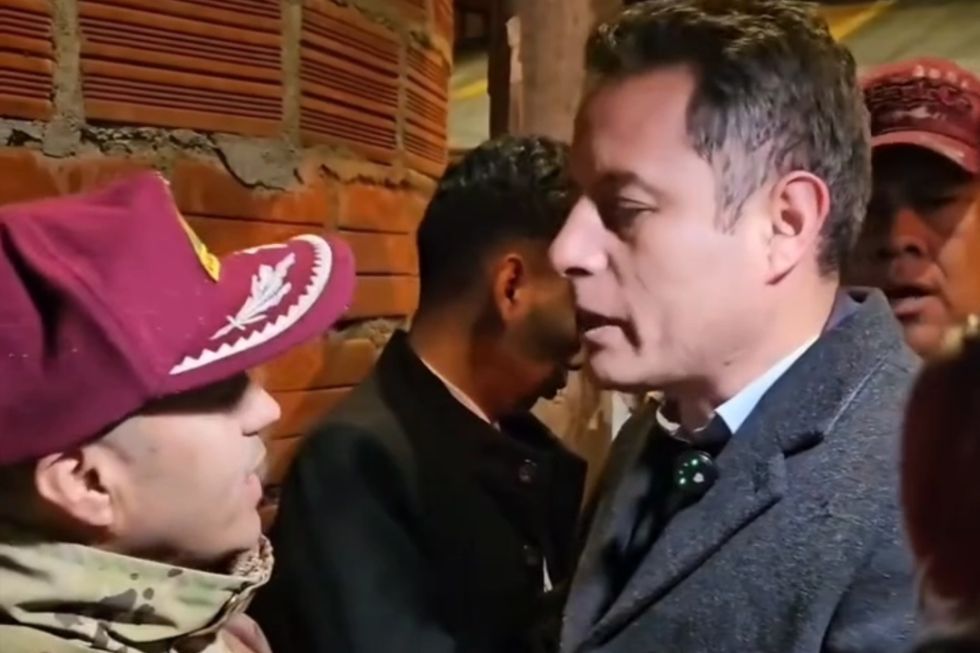 Lara protagoniza un fuerte altercado con un teniente coronel del Ejército en Viacha