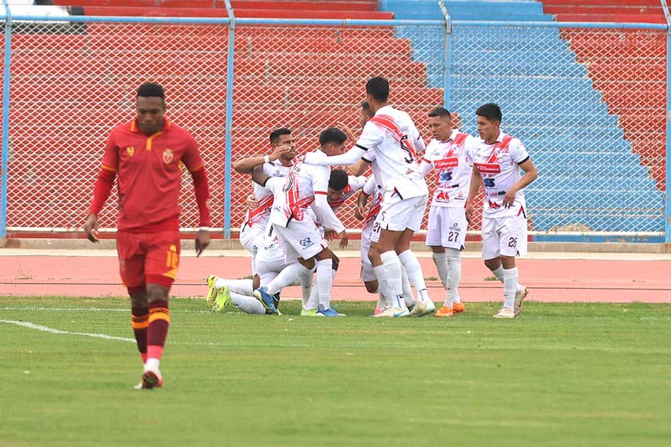 Nacional gana y es el líder del grupo “B”