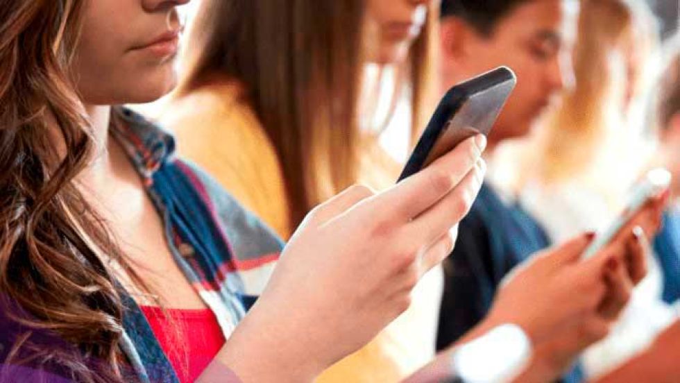 Adulto es investigado por  delitos sexuales digitales  contra adolescente de 16