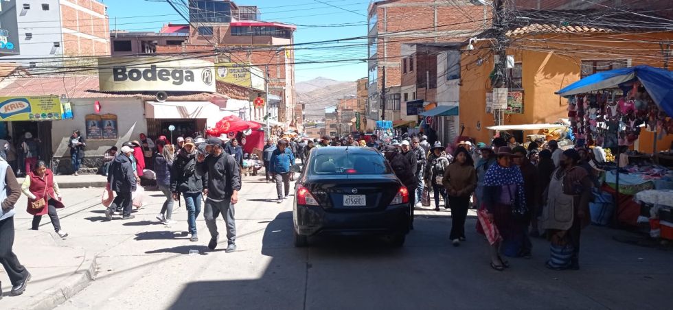 Vecinos anuncian apoyo al transporte libre en Potosí