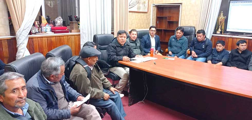 Aprueban tarifa de Bs 4.00 en micros y repondrán el servicio