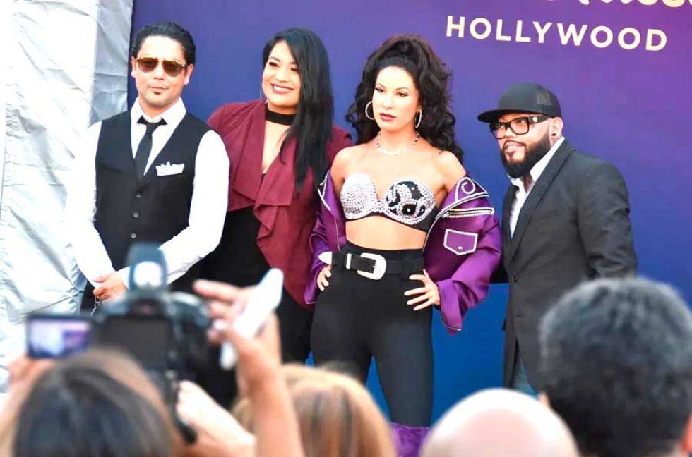 Los hermanos de Selena se enfrentan en una demanda