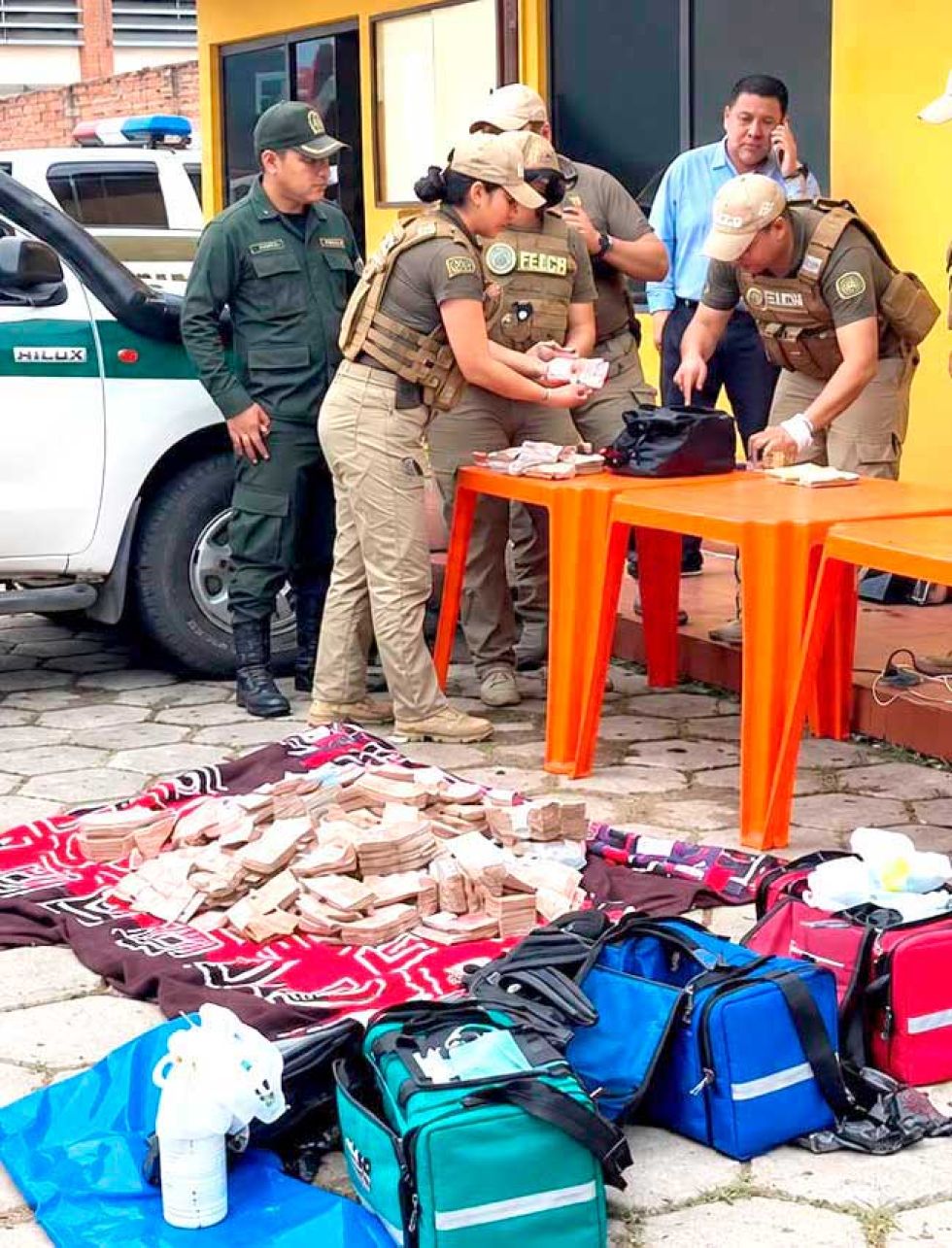 Incautan más de Bs 4 millones en 2 operativos en un solo día