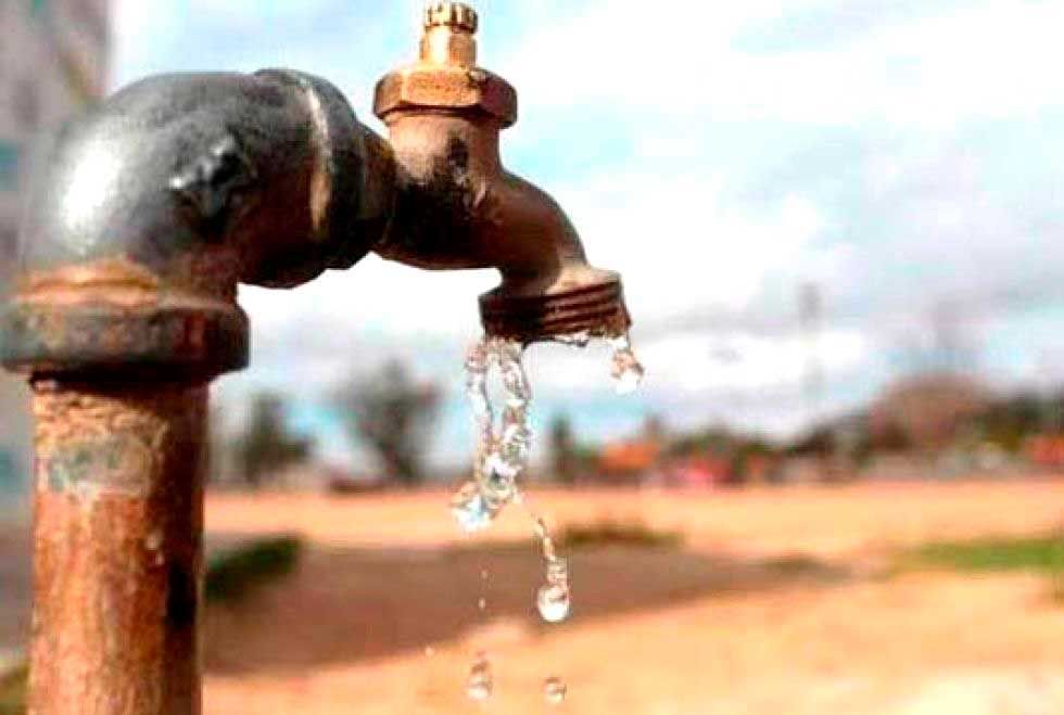 Los volúmenes de almacenamiento de agua bajan al 29 por ciento