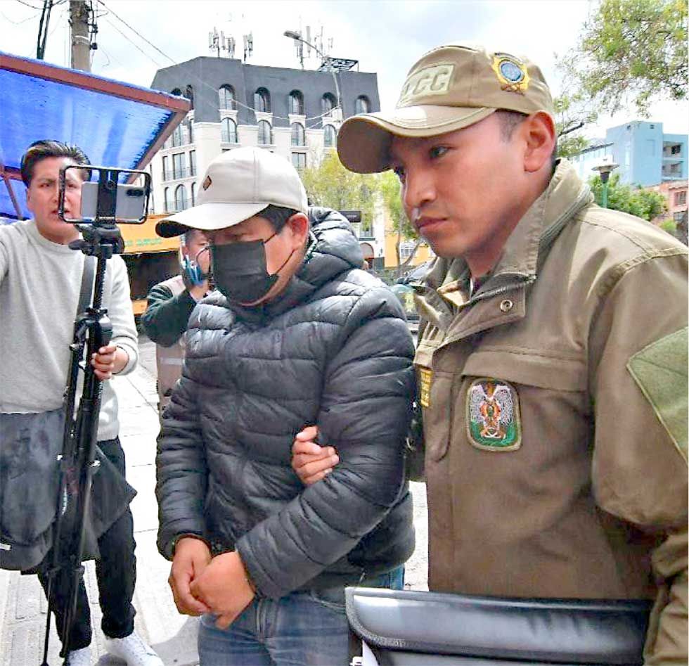 Huarachi vuelve a prisión tras cinco meses oculto
