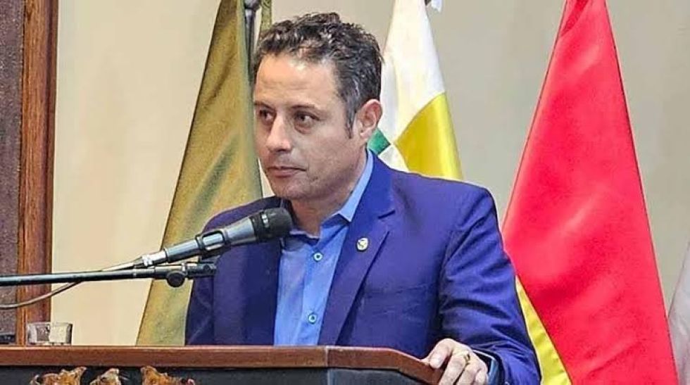 Edmand Lara convoca a sesión para interpelar a Ernesto Justiniano por el caso Viacha