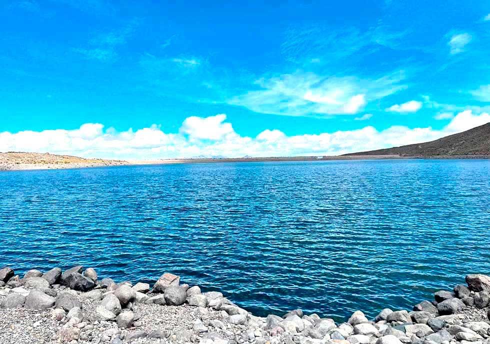 Reservas de agua en las lagunas caen al 24,79 %