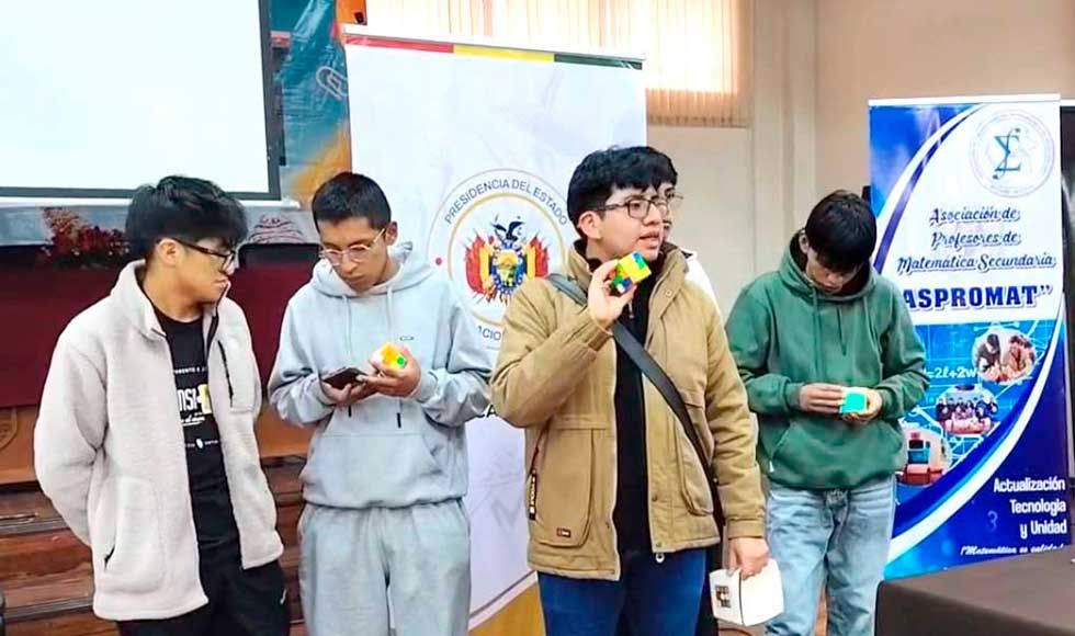 Invitan a torneo escolar de Speedcubing Potosí School