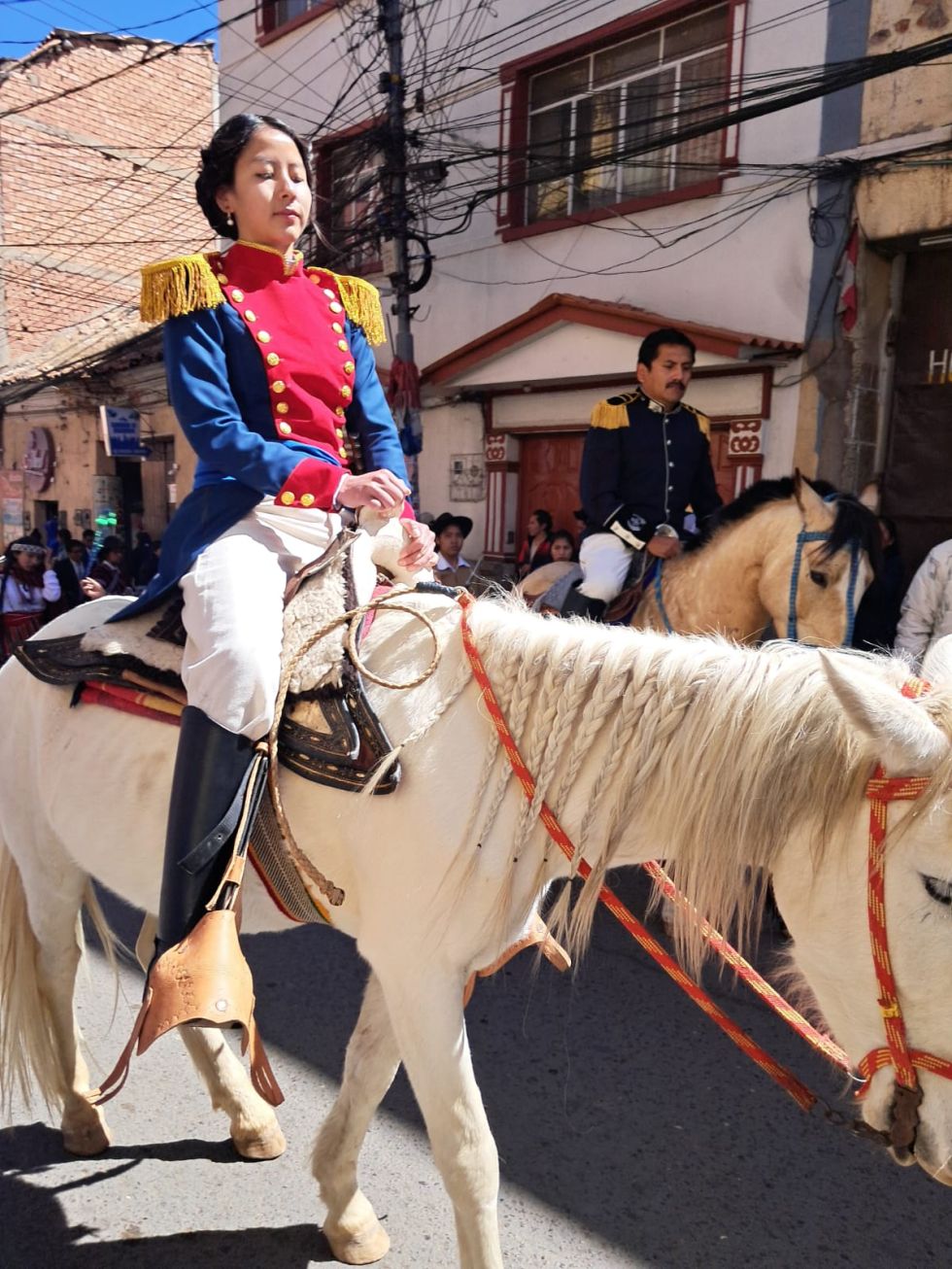 Desfile de presidentes por el Bicentenario de Bolivia en Potosí