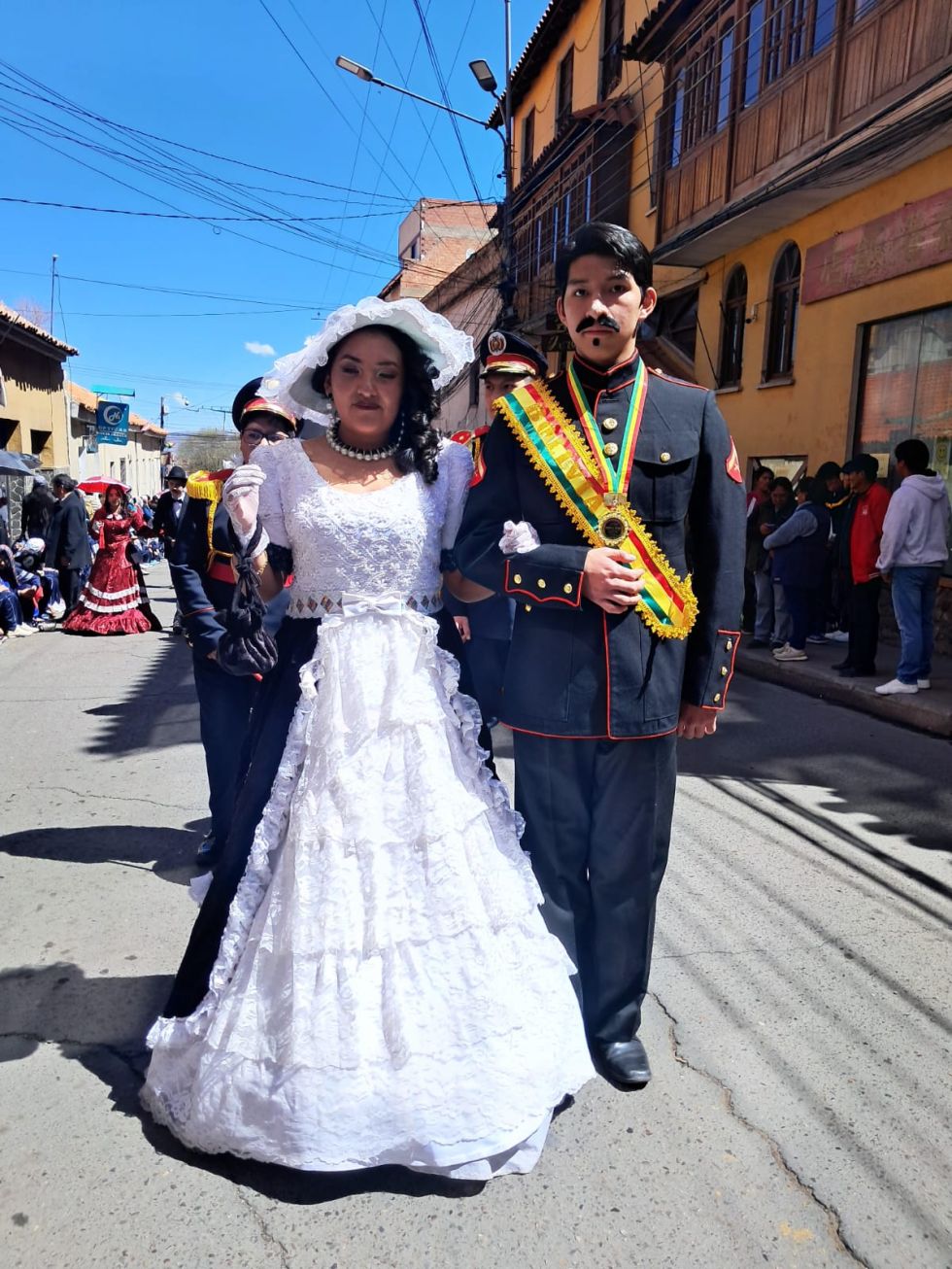 Desfile de presidentes por el Bicentenario de Bolivia en Potosí